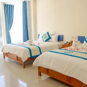 Blue Hotel
